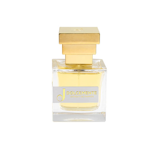 Flacone di profumo Dolcemente con tappo dorato, elegante e raffinato su sfondo bianco.