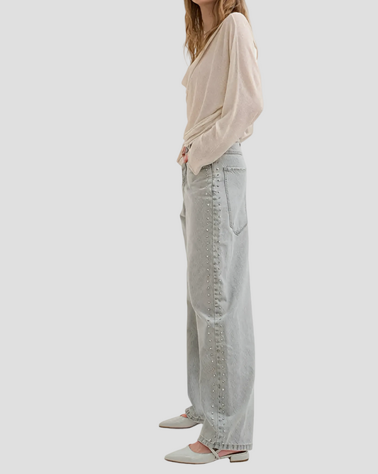 Jeans donna relaxed fit grigio chiaro con strass laterali e scarpe basse 